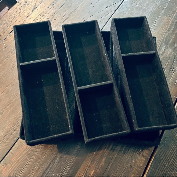 Black Velvet Jewelry Trays - Picture 2 of 3